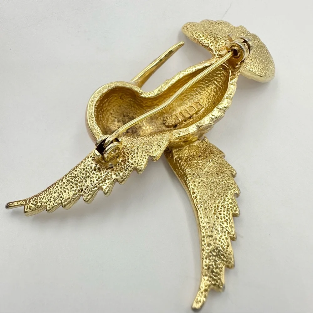 Boucher Vintage Enamel Hummingbird Brooch Lapel Pin